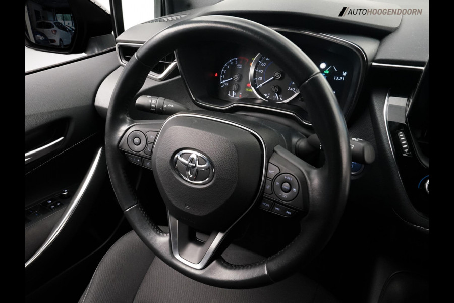 Toyota Corolla Touring Sports 1.8 Hybrid Active (APPLE CARPLAY,LED VERLICHTING,CAMERA,CLIMATE,CRUISE,LM-VELGEN,NIEUWE APK) Toyota Corolla Touring Sports 1.8 Hybrid Active (APPLE CARPLAY,LED VERLICHTING,CAMERA,CLIMATE,CRUISE,LM-VELGEN,NIEUWE APK)