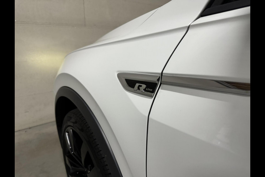 Volkswagen Tiguan 1.5 TSI R-Line Black Edition Pano Virtual Dynaudio 360° NAP