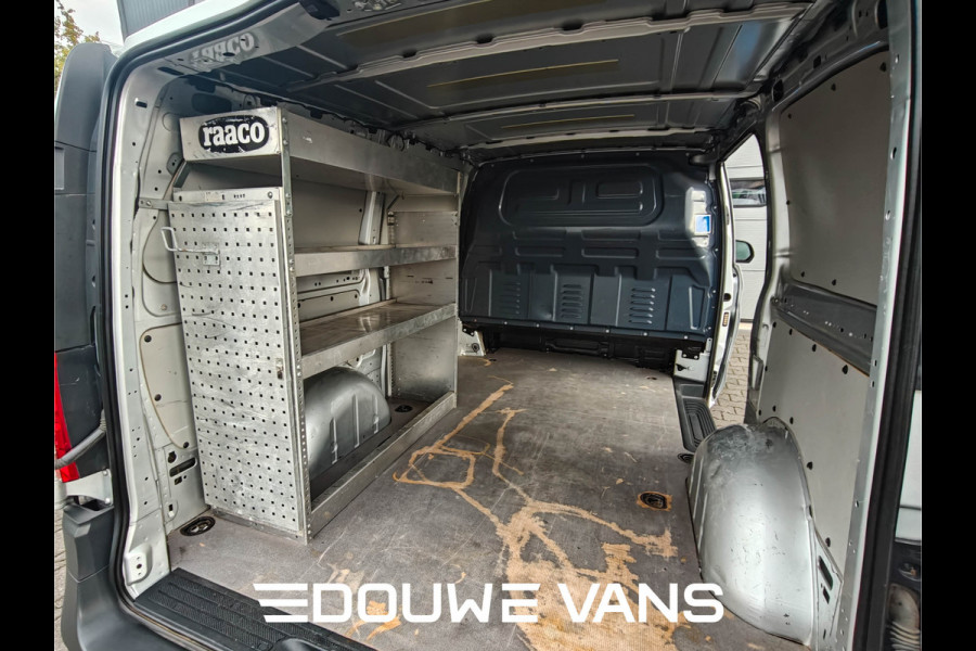 Mercedes-Benz Vito 110 L2 Zilver Airco Trekhaak Stoelverwarming Mercedes-Benz Vito 110 L2 Zilver Airco Trekhaak Stoelverwarming