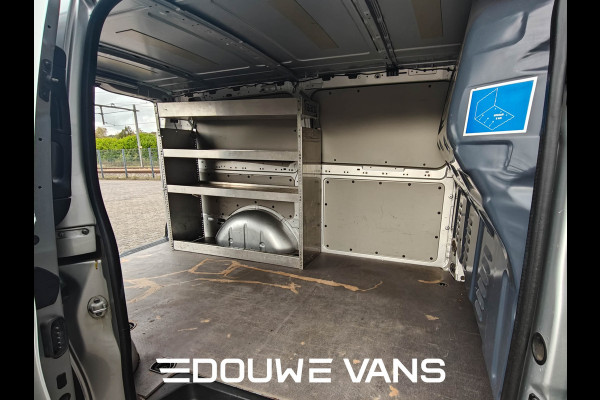 Mercedes-Benz Vito 110 L2 Zilver Airco Trekhaak Stoelverwarming Mercedes-Benz Vito 110 L2 Zilver Airco Trekhaak Stoelverwarming