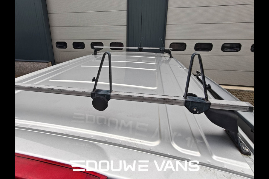 Mercedes-Benz Vito 110 L2 Zilver Airco Trekhaak Stoelverwarming Mercedes-Benz Vito 110 L2 Zilver Airco Trekhaak Stoelverwarming