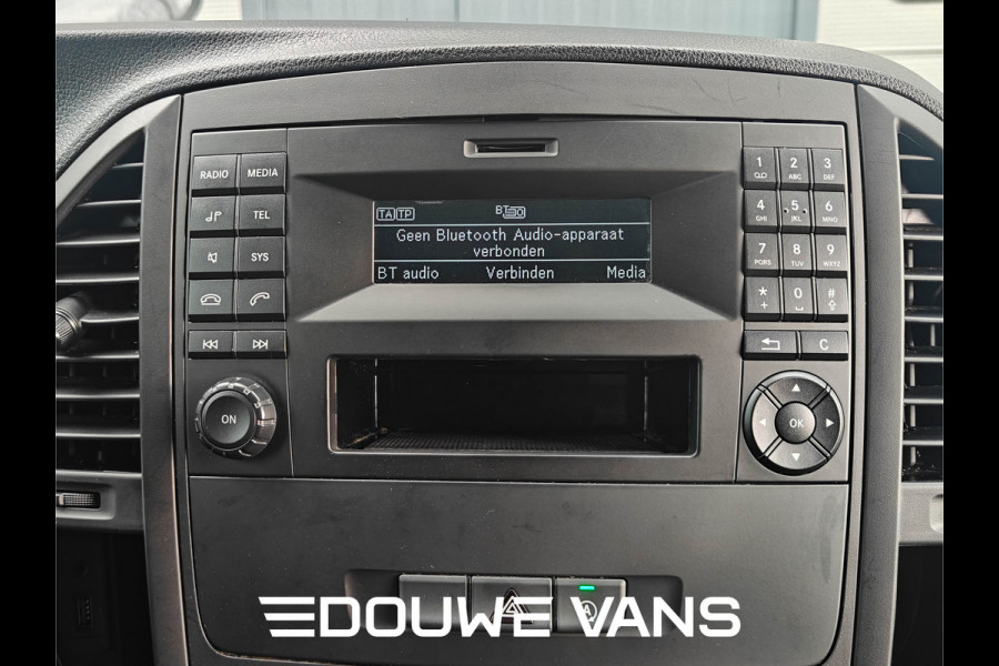 Mercedes-Benz Vito 110 L2 Zilver Airco Trekhaak Stoelverwarming Mercedes-Benz Vito 110 L2 Zilver Airco Trekhaak Stoelverwarming