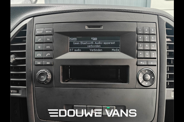 Mercedes-Benz Vito 110 L2 Zilver Airco Trekhaak Stoelverwarming Mercedes-Benz Vito 110 L2 Zilver Airco Trekhaak Stoelverwarming