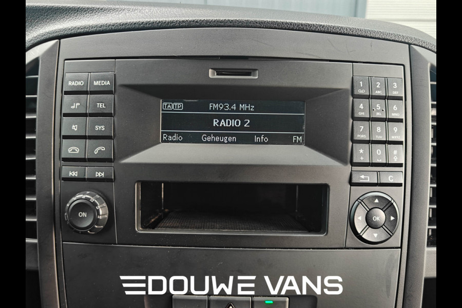 Mercedes-Benz Vito 110 L2 Zilver Airco Trekhaak Stoelverwarming Mercedes-Benz Vito 110 L2 Zilver Airco Trekhaak Stoelverwarming