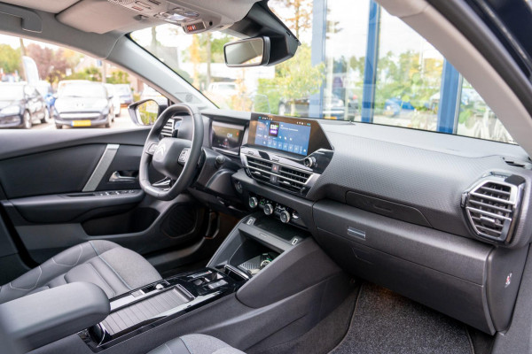 Citroën C4 X 1.2 Puretech Max|Prijs rijklaar incl. 12 mnd garantie| Carplay Schuif/kanteldak Head-up display Camera PDC LMV NAV Citroën C4 X 1.2 Puretech Max|Prijs rijklaar incl. 12 mnd garantie| Carplay Schuif/kanteldak Head-up display Camera PDC LMV NAV