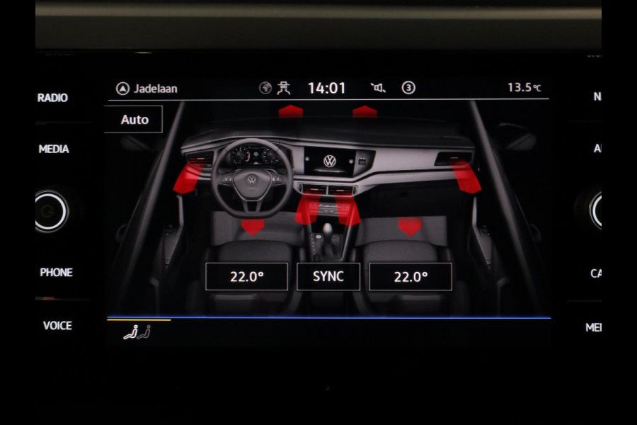 Volkswagen Polo 1.0 TSI R-Line 95 pk Automaat (DSG) | Verlengde garantie | Navigatie | Parkeersensoren | Achteruitrijcamera | Stoelverwarming | R-Line | Volkswagen Polo 1.0 TSI R-Line 95 pk Automaat (DSG) | Verlengde garantie | Navigatie | Parkeersensoren | Achteruitrijcamera | Stoelverwarming | R-Line |