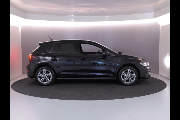 Volkswagen Polo 1.0 TSI R-Line 95 pk Automaat (DSG) | Verlengde garantie | Navigatie | Parkeersensoren | Achteruitrijcamera | Stoelverwarming | R-Line | Volkswagen Polo 1.0 TSI R-Line 95 pk Automaat (DSG) | Verlengde garantie | Navigatie | Parkeersensoren | Achteruitrijcamera | Stoelverwarming | R-Line |