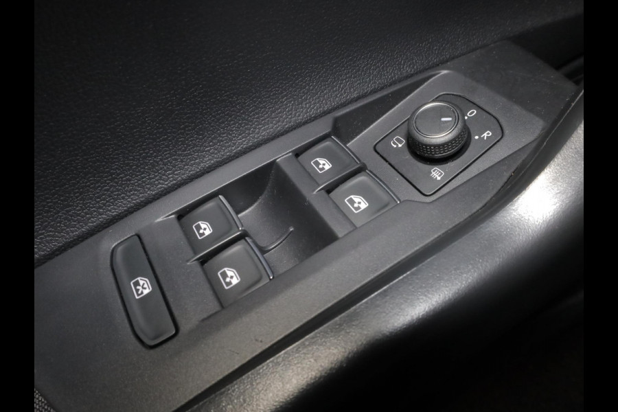 Volkswagen Polo 1.0 TSI R-Line 95 pk Automaat (DSG) | Verlengde garantie | Navigatie | Parkeersensoren | Achteruitrijcamera | Stoelverwarming | R-Line | Volkswagen Polo 1.0 TSI R-Line 95 pk Automaat (DSG) | Verlengde garantie | Navigatie | Parkeersensoren | Achteruitrijcamera | Stoelverwarming | R-Line |