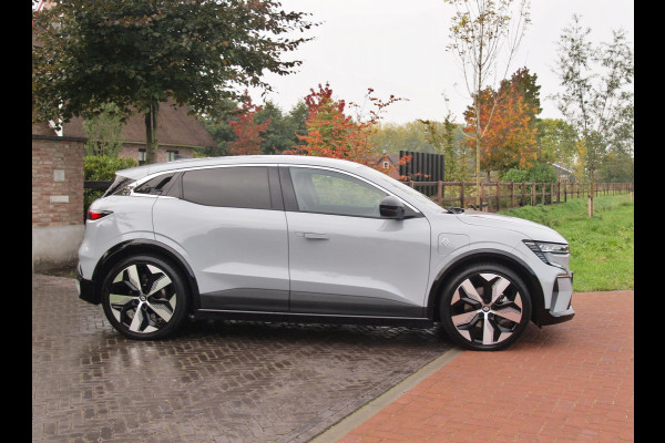 Renault Mégane E-Tech EV60 Optimum Charge Techno | Apple Carplay | Camera | Warmtepomp | Trekhaak | NL-Auto | Renault Mégane E-Tech EV60 Optimum Charge Techno | Apple Carplay | Camera | Warmtepomp | Trekhaak | NL-Auto |