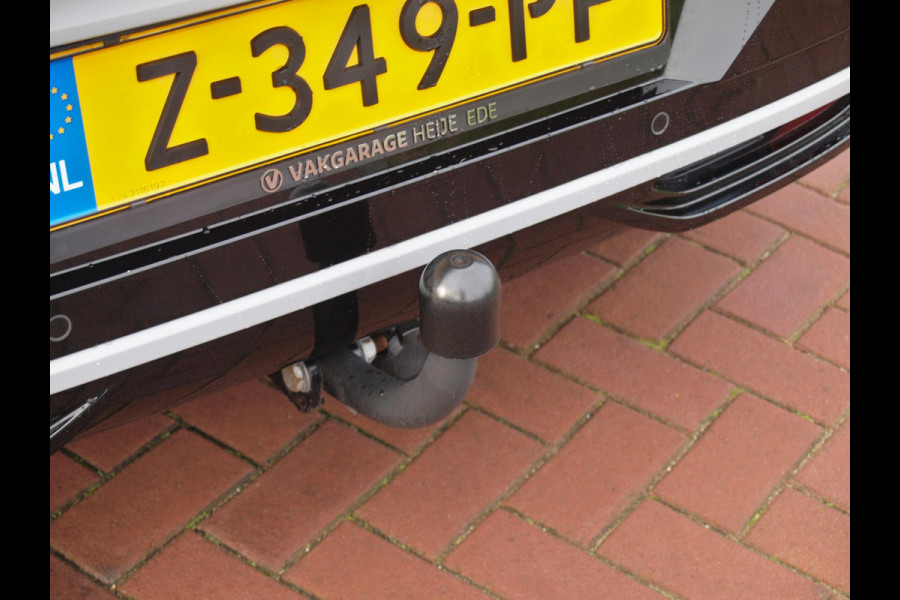 Renault Mégane E-Tech EV60 Optimum Charge Techno | Apple Carplay | Camera | Warmtepomp | Trekhaak | NL-Auto | Renault Mégane E-Tech EV60 Optimum Charge Techno | Apple Carplay | Camera | Warmtepomp | Trekhaak | NL-Auto |