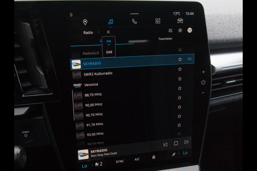Renault Mégane E-Tech EV60 Optimum Charge Techno | Apple Carplay | Camera | Warmtepomp | Trekhaak | NL-Auto | Renault Mégane E-Tech EV60 Optimum Charge Techno | Apple Carplay | Camera | Warmtepomp | Trekhaak | NL-Auto |