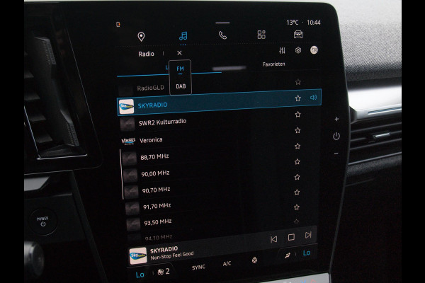 Renault Mégane E-Tech EV60 Optimum Charge Techno | Apple Carplay | Camera | Warmtepomp | Trekhaak | NL-Auto | Renault Mégane E-Tech EV60 Optimum Charge Techno | Apple Carplay | Camera | Warmtepomp | Trekhaak | NL-Auto |