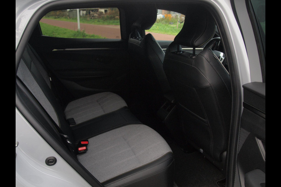 Renault Mégane E-Tech EV60 Optimum Charge Techno | Apple Carplay | Camera | Warmtepomp | Trekhaak | NL-Auto | Renault Mégane E-Tech EV60 Optimum Charge Techno | Apple Carplay | Camera | Warmtepomp | Trekhaak | NL-Auto |