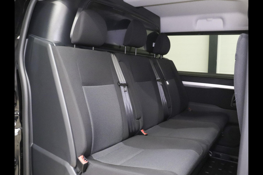 Peugeot Expert 2.0 BlueHDI Long Premium Dubbele Cabine Automaat Pack Look Navigatie Airco Bluetooth Parkeer sensoren Cruise Control Trekhaak *