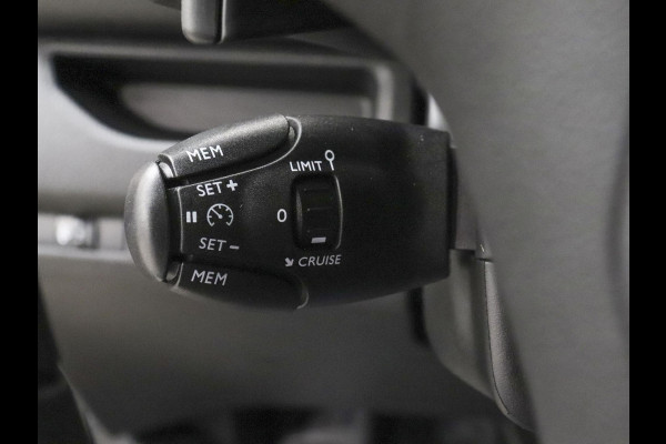 Peugeot Expert 2.0 BlueHDI Long Premium Dubbele Cabine Automaat Pack Look Navigatie Airco Bluetooth Parkeer sensoren Cruise Control Trekhaak *