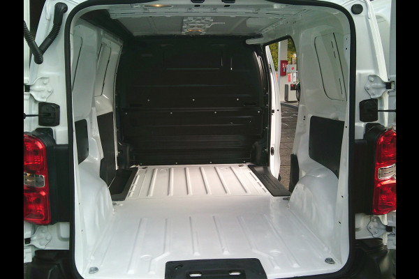 Citroën Jumpy 1.5 BlueHDI 120 pk M Club 120 pk I Navigatie I Cruisecontrol I 6 versnellingen 1e eigenaar !onderhoudsboekjes VIDEOS OF THIS SUPERB JUMPY AVAILABLE.