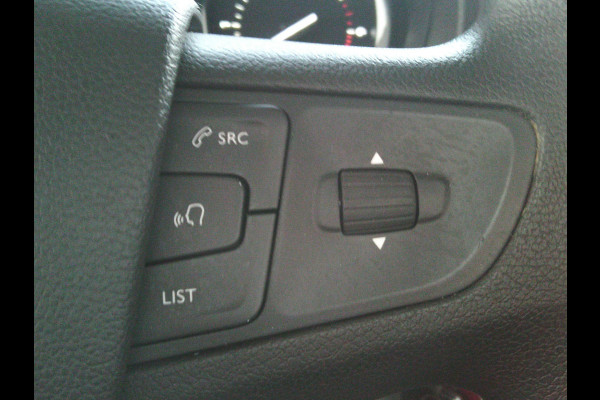 Citroën Jumpy 1.5 BlueHDI 120 pk M Club 120 pk I Navigatie I Cruisecontrol I 6 versnellingen 1e eigenaar !onderhoudsboekjes VIDEOS OF THIS SUPERB JUMPY AVAILABLE.