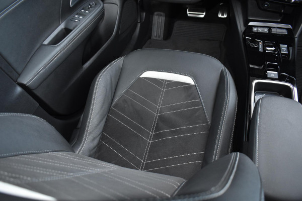 Opel Mokka 1.2 Turbo 130PK Aut. Ultimate | LED | Camera | Carplay | Adapt. Cruise | Incl. garantie Opel Mokka 1.2 Turbo 130PK Aut. Ultimate | LED | Camera | Carplay | Adapt. Cruise | Incl. garantie