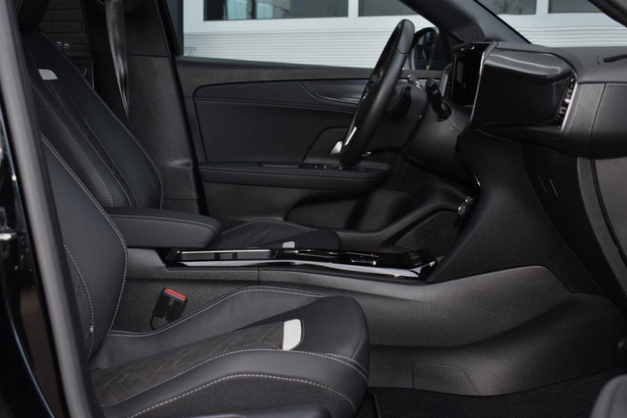 Opel Mokka 1.2 Turbo 130PK Aut. Ultimate | LED | Camera | Carplay | Adapt. Cruise | Incl. garantie Opel Mokka 1.2 Turbo 130PK Aut. Ultimate | LED | Camera | Carplay | Adapt. Cruise | Incl. garantie