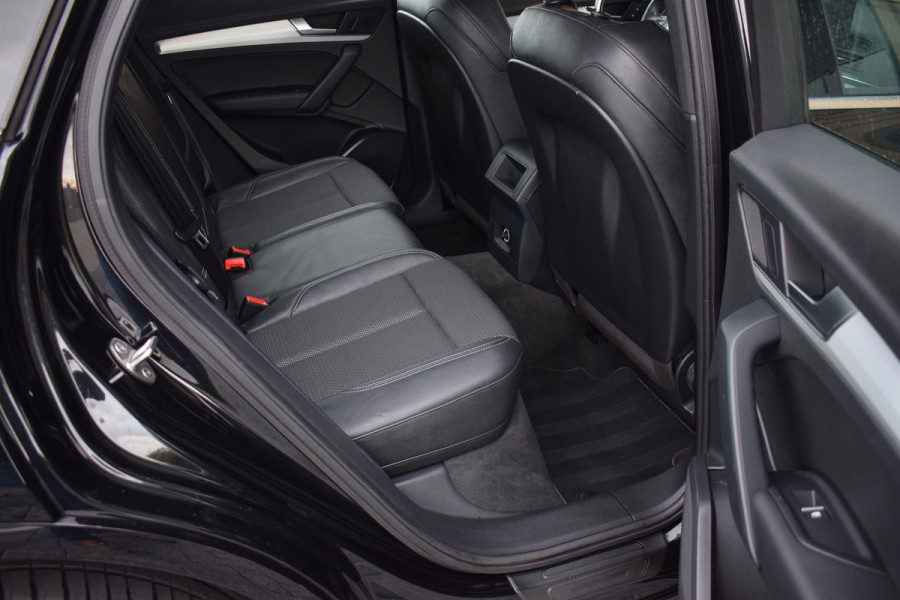 Audi Q5 40 TDI 190pk Quattro S-line | Trekhaak Audi Q5 40 TDI 190pk Quattro S-line | Trekhaak