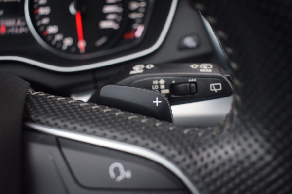 Audi Q5 40 TDI 190pk Quattro S-line | Trekhaak Audi Q5 40 TDI 190pk Quattro S-line | Trekhaak