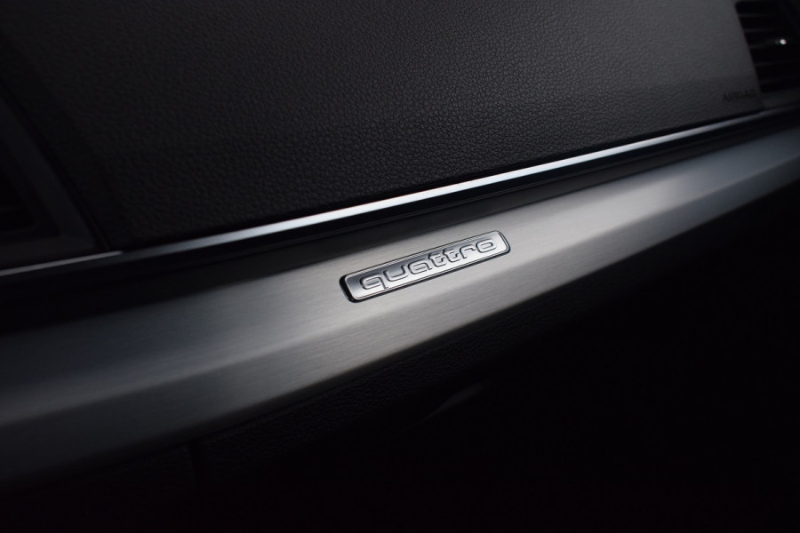 Audi Q5 40 TDI 190pk Quattro S-line | Trekhaak Audi Q5 40 TDI 190pk Quattro S-line | Trekhaak