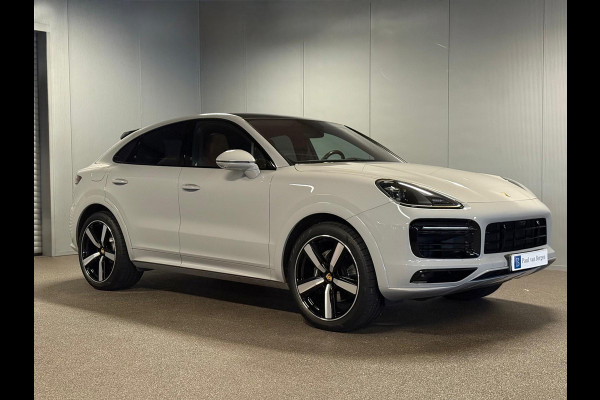 Porsche Cayenne Coupé 3.0e Hybrid KRIJT-SPORT DESIGN-CLUBLEER-PANO-STOELEN 18 VOUDIG-SURROUND-COMPLEET Porsche Cayenne Coupé 3.0e Hybrid KRIJT-SPORT DESIGN-CLUBLEER-PANO-STOELEN 18 VOUDIG-SURROUND-COMPLEET