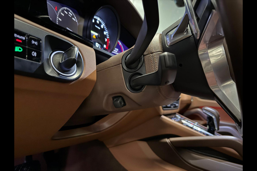 Porsche Cayenne Coupé 3.0e Hybrid KRIJT-SPORT DESIGN-CLUBLEER-PANO-STOELEN 18 VOUDIG-SURROUND-COMPLEET Porsche Cayenne Coupé 3.0e Hybrid KRIJT-SPORT DESIGN-CLUBLEER-PANO-STOELEN 18 VOUDIG-SURROUND-COMPLEET