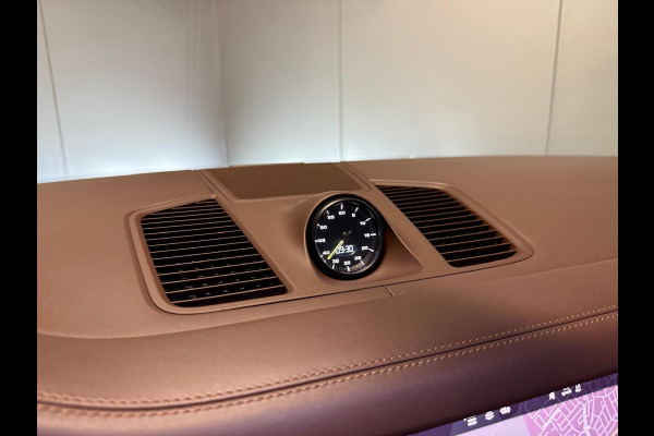 Porsche Cayenne Coupé 3.0e Hybrid KRIJT-SPORT DESIGN-CLUBLEER-PANO-STOELEN 18 VOUDIG-SURROUND-COMPLEET Porsche Cayenne Coupé 3.0e Hybrid KRIJT-SPORT DESIGN-CLUBLEER-PANO-STOELEN 18 VOUDIG-SURROUND-COMPLEET