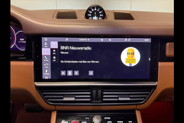 Porsche Cayenne Coupé 3.0e Hybrid KRIJT-SPORT DESIGN-CLUBLEER-PANO-STOELEN 18 VOUDIG-SURROUND-COMPLEET Porsche Cayenne Coupé 3.0e Hybrid KRIJT-SPORT DESIGN-CLUBLEER-PANO-STOELEN 18 VOUDIG-SURROUND-COMPLEET