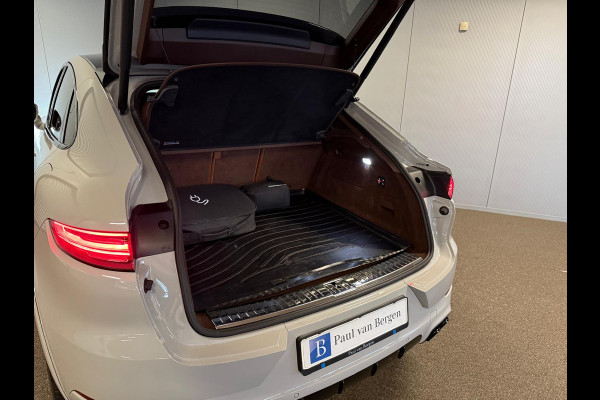 Porsche Cayenne Coupé 3.0e Hybrid KRIJT-SPORT DESIGN-CLUBLEER-PANO-STOELEN 18 VOUDIG-SURROUND-COMPLEET Porsche Cayenne Coupé 3.0e Hybrid KRIJT-SPORT DESIGN-CLUBLEER-PANO-STOELEN 18 VOUDIG-SURROUND-COMPLEET