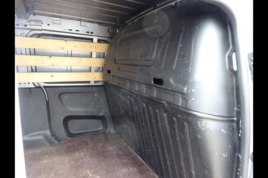 Toyota PROACE CITY 1.5 D-4D Navigator Long 130 PK NAVI CRUISE PDC