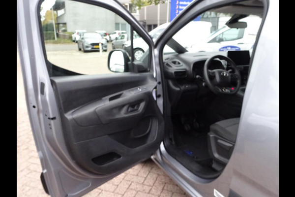 Toyota PROACE CITY 1.5 D-4D Navigator Long 130 PK NAVI CRUISE PDC