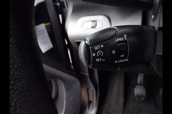 Toyota PROACE CITY 1.5 D-4D Navigator Long 130 PK NAVI CRUISE PDC