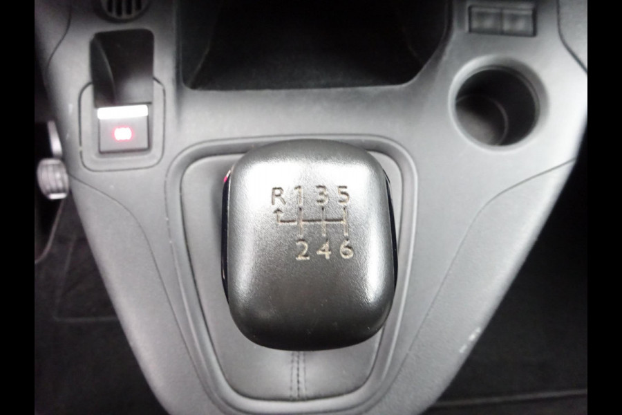 Toyota PROACE CITY 1.5 D-4D Navigator Long 130 PK NAVI CRUISE PDC