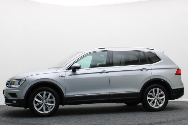 Volkswagen Tiguan Allspace 1.5 TSI DSG Comfortline 7p. Climate, ACC, Camera, Apple Carplay, PDC, Trekhaak, 18'' Volkswagen Tiguan Allspace 1.5 TSI DSG Comfortline 7p. Climate, ACC, Camera, Apple Carplay, PDC, Trekhaak, 18''