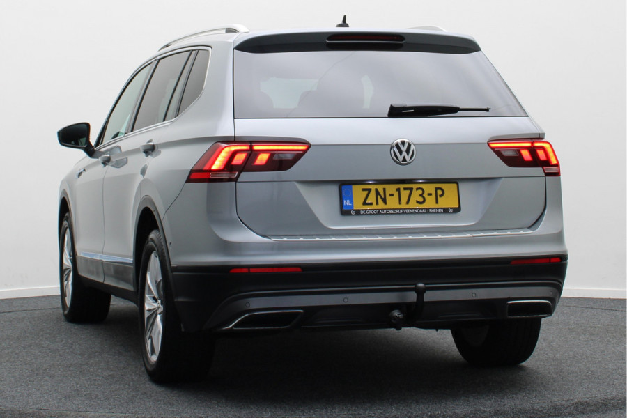 Volkswagen Tiguan Allspace 1.5 TSI DSG Comfortline 7p. Climate, ACC, Camera, Apple Carplay, PDC, Trekhaak, 18'' Volkswagen Tiguan Allspace 1.5 TSI DSG Comfortline 7p. Climate, ACC, Camera, Apple Carplay, PDC, Trekhaak, 18''