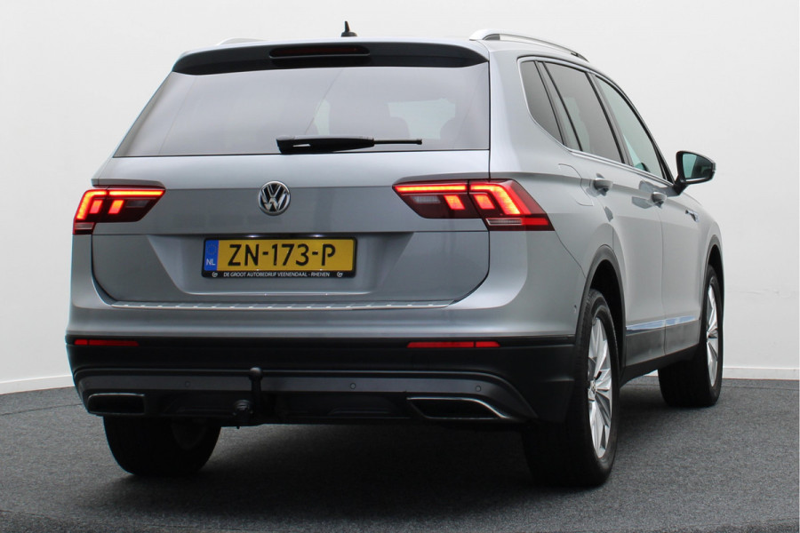 Volkswagen Tiguan Allspace 1.5 TSI DSG Comfortline 7p. Climate, ACC, Camera, Apple Carplay, PDC, Trekhaak, 18'' Volkswagen Tiguan Allspace 1.5 TSI DSG Comfortline 7p. Climate, ACC, Camera, Apple Carplay, PDC, Trekhaak, 18''