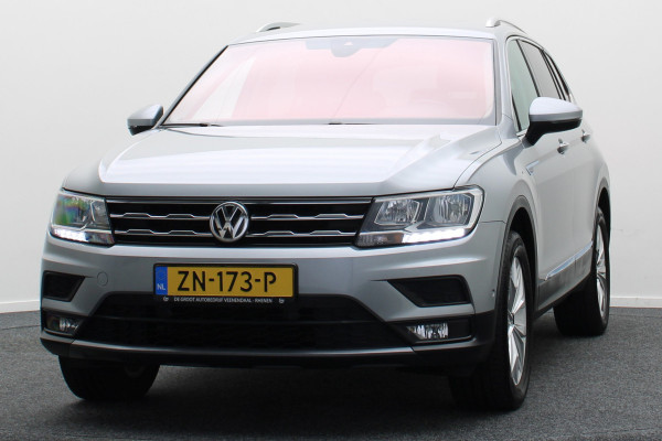 Volkswagen Tiguan Allspace 1.5 TSI DSG Comfortline 7p. Climate, ACC, Camera, Apple Carplay, PDC, Trekhaak, 18'' Volkswagen Tiguan Allspace 1.5 TSI DSG Comfortline 7p. Climate, ACC, Camera, Apple Carplay, PDC, Trekhaak, 18''