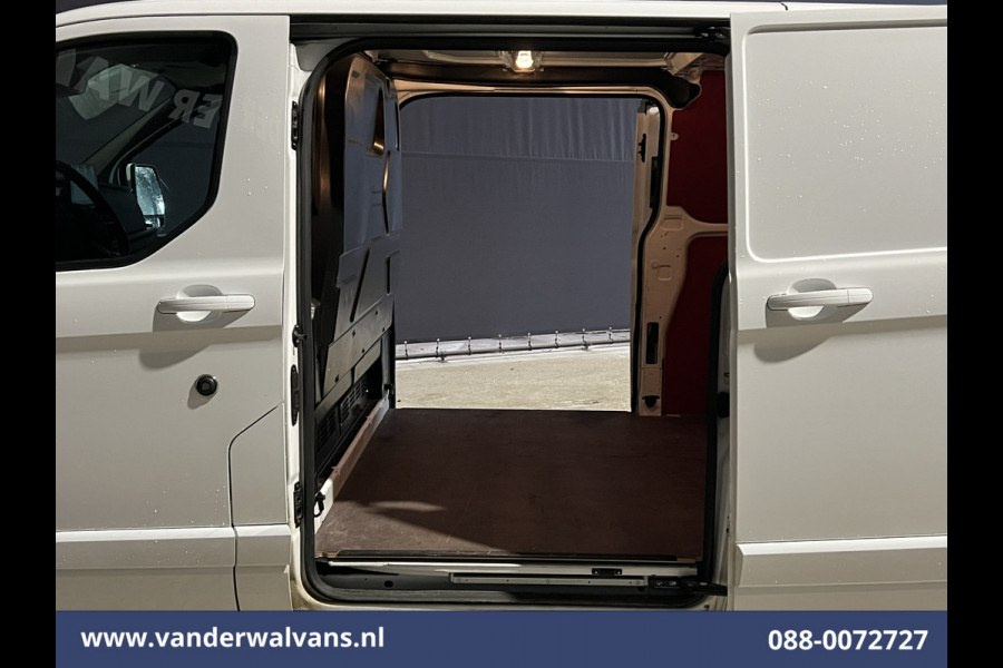 Ford Transit Custom 2.0 TDCI 170pk L2H1 Euro6 Airco | 2x zijdeur | Camera | Navigatie | Apple Carplay | LED | 2800kg Trekhaak Cruisecontrol, Stoelverwarming, Verwarmde voorruit, Parkeersensoren, Bijrijdersbank
