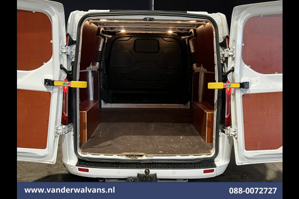 Ford Transit Custom 2.0 TDCI 170pk L2H1 Euro6 Airco | 2x zijdeur | Camera | Navigatie | Apple Carplay | LED | 2800kg Trekhaak Cruisecontrol, Stoelverwarming, Verwarmde voorruit, Parkeersensoren, Bijrijdersbank