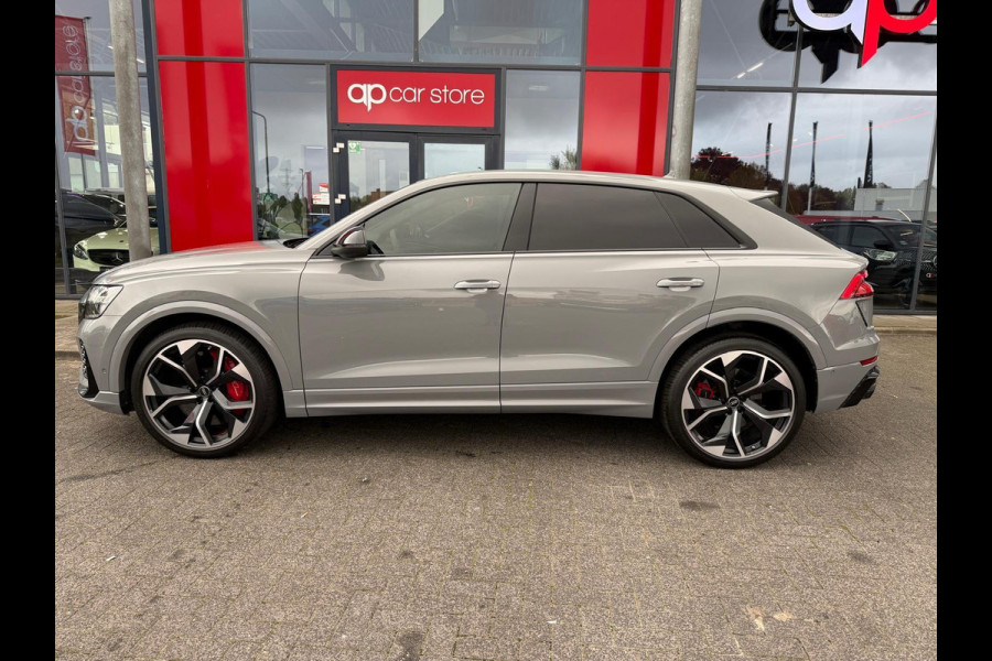 Audi Q8 4.0 TFSI RS Q8 quattro 3D Sound/ Panorama Full spec Audi Q8 4.0 TFSI RS Q8 quattro 3D Sound/ Panorama Full spec
