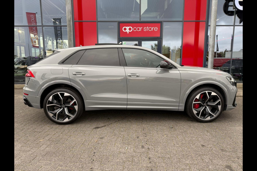 Audi Q8 4.0 TFSI RS Q8 quattro 3D Sound/ Panorama Full spec Audi Q8 4.0 TFSI RS Q8 quattro 3D Sound/ Panorama Full spec