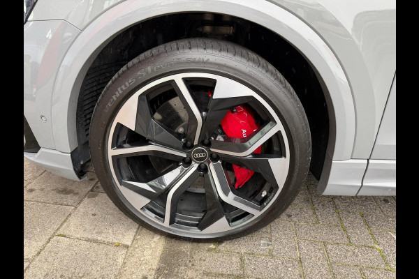 Audi Q8 4.0 TFSI RS Q8 quattro 3D Sound/ Panorama Full spec Audi Q8 4.0 TFSI RS Q8 quattro 3D Sound/ Panorama Full spec