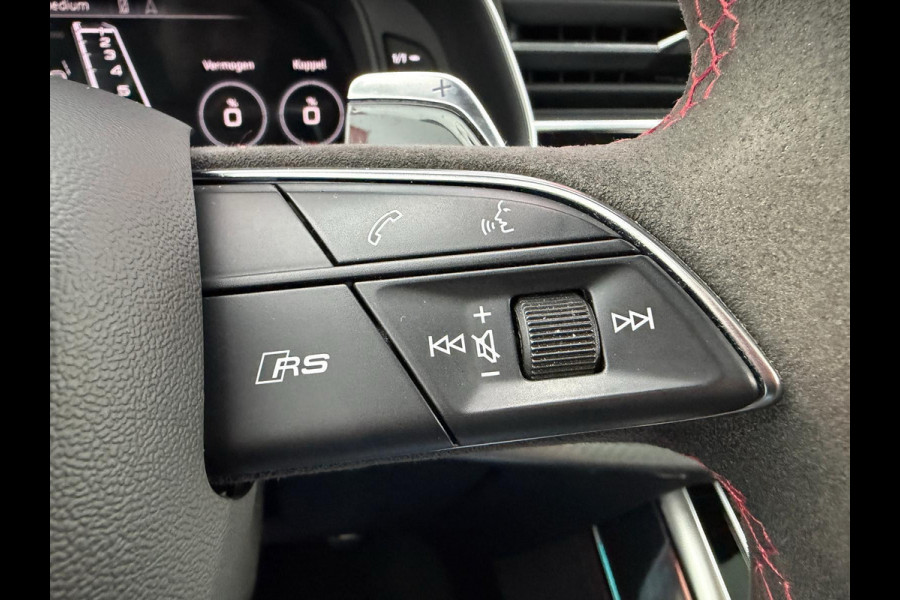 Audi Q8 4.0 TFSI RS Q8 quattro 3D Sound/ Panorama Full spec Audi Q8 4.0 TFSI RS Q8 quattro 3D Sound/ Panorama Full spec