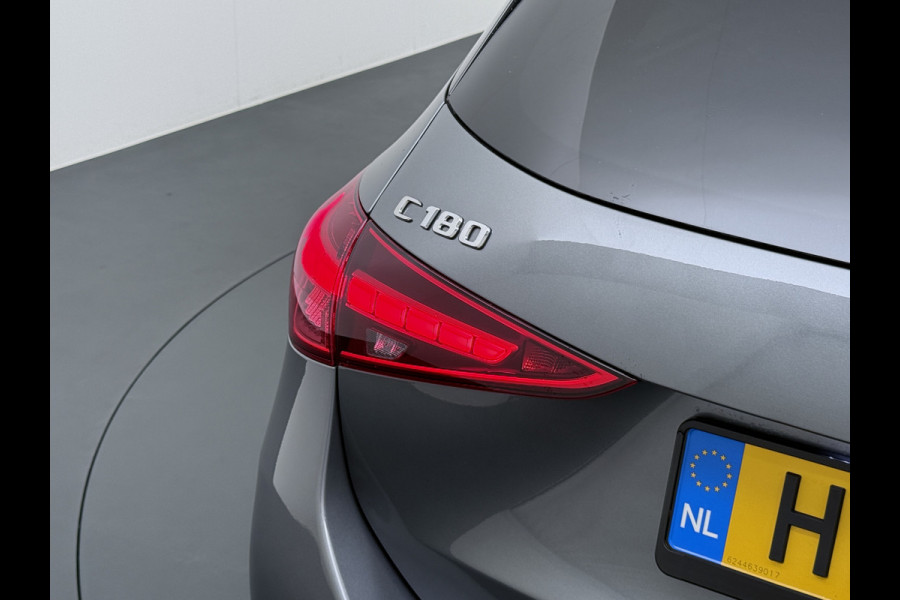 Mercedes-Benz C-Klasse Estate 180 AMG Line | Pano Memory Keyless Digital 360 Camera