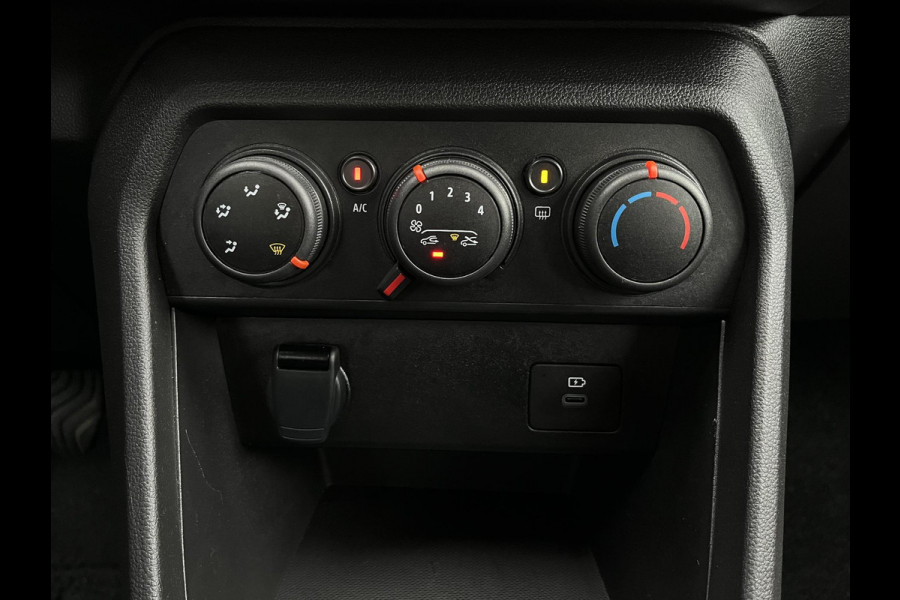 Dacia SANDERO Stepway 1.1 TCe 110 Expression | Trekhaak | Prijs is rijklaar Dacia SANDERO Stepway 1.1 TCe 110 Expression | Trekhaak | Prijs is rijklaar