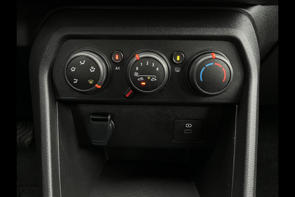 Dacia SANDERO Stepway 1.1 TCe 110 Expression | Trekhaak | Prijs is rijklaar Dacia SANDERO Stepway 1.1 TCe 110 Expression | Trekhaak | Prijs is rijklaar