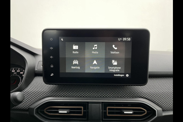 Dacia SANDERO Stepway 1.1 TCe 110 Expression | Trekhaak | Prijs is rijklaar Dacia SANDERO Stepway 1.1 TCe 110 Expression | Trekhaak | Prijs is rijklaar