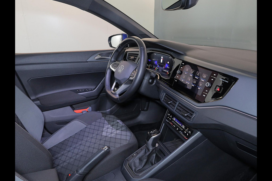 Volkswagen Polo 1.0 TSI R-Line 95 pk Automaat (DSG) | Verlengde garantie | Navigatie | Parkeersensoren | Achteruitrijcamera | Stoelverwarming | R-Line |